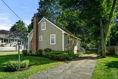 26 Elliott St, Reading, MA 01867 - Photo 21