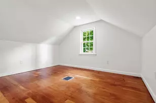 26 Elliott St, Reading, MA 01867 - Photo 9