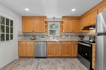 7 Sunnyside Ave, Wellesley, MA 02482 - Photo 9