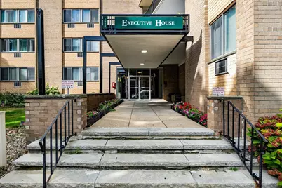 1025 Hancock St #13B, Quincy, MA 02169 - Photo 5