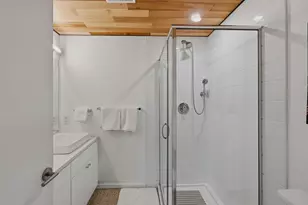 41B Wingaersheek Rd, Gloucester, MA 01930 - Photo 17