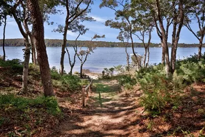 267 Barnes Road, Oak Bluffs, MA 02557 - Photo 5