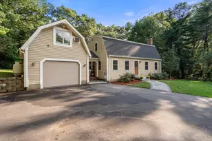 26 Joyce Ln, Bellingham, MA 02019 - Photo 3
