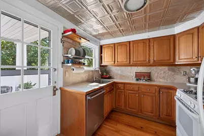 10 West St, New Bedford, MA 02740 - Photo 9