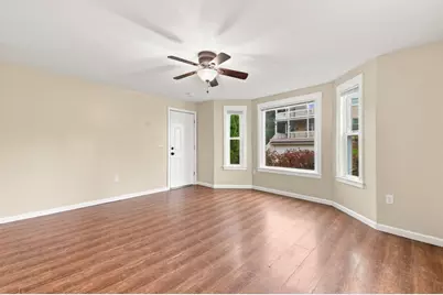 27 Regan St, Gardner, MA 01440 - Photo 5