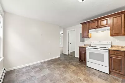 27 Regan St, Gardner, MA 01440 - Photo 9