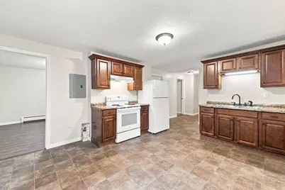 27 Regan St, Gardner, MA 01440 - Photo 7