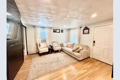 32 Grant Street, Lynn, MA 01902 - Photo 5