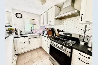 32 Grant Street, Lynn, MA 01902 - Photo 7
