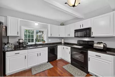 8 Albert Dr, Millville, MA 01529 - Photo 5