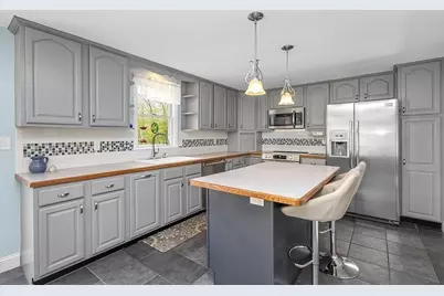 2 Howard Ln, Lakeville, MA 02347 - Photo 5