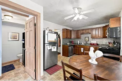 17 Regan St, Gardner, MA 01440 - Photo 11