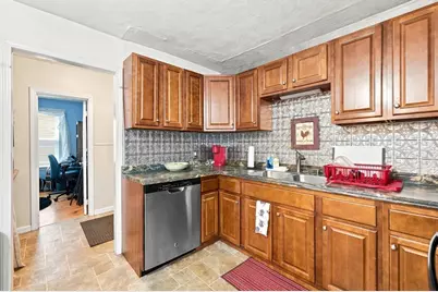 17 Regan St, Gardner, MA 01440 - Photo 9