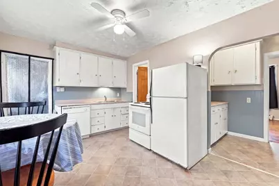 17 Regan St, Gardner, MA 01440 - Photo 27