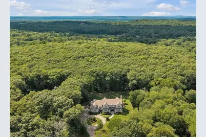 250 Country Drive, Weston, MA 02493 - Photo 31