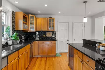 92 Allison St, Newton, MA 02458 - Photo 5