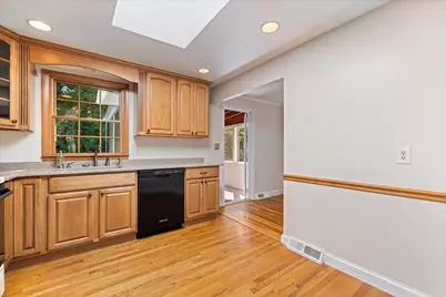 93 Jerrold St, Holliston, MA 01746 - Photo 9