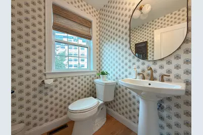 68 Prospect St #1, Peabody, MA 01960 - Photo 9