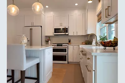 68 Prospect St #1, Peabody, MA 01960 - Photo 3