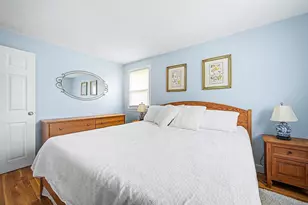 592 Pond St, Franklin, MA 02038 - Photo 13