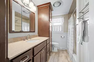 592 Pond St, Franklin, MA 02038 - Photo 17