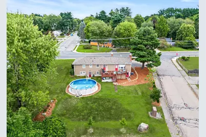 592 Pond St, Franklin, MA 02038 - Photo 33