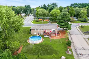 592 Pond St, Franklin, MA 02038 - Photo 33