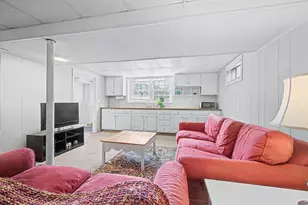 592 Pond St, Franklin, MA 02038 - Photo 23