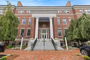 52 Sanborn St, Reading, MA 01867 - Photo 3