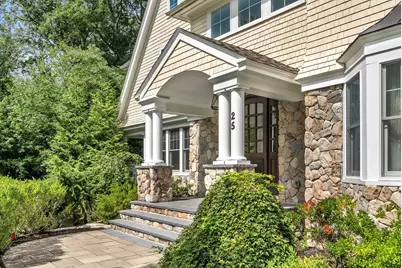 25 Holly Cir, Weston, MA 02493 - Photo 3