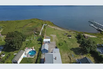 2714 Riverside Avenue, Somerset, MA 02726 - Photo 3