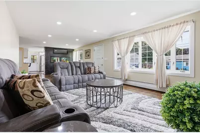 4 Monroe St, Lawrence, MA 01843 - Photo 11