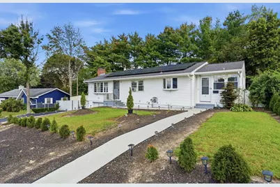 4 Monroe St, Lawrence, MA 01843 - Photo 3