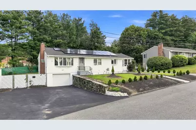 4 Monroe St, Lawrence, MA 01843 - Photo 1