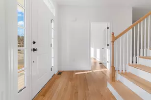 62 High St, Stoneham, MA 02180 - Photo 3
