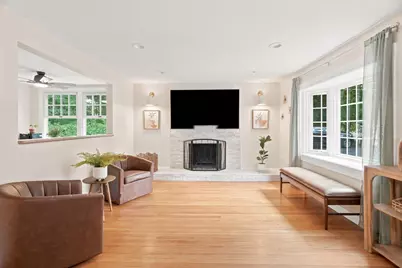 13 Hilltop Dr, Burlington, MA 01803 - Photo 9