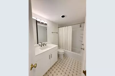 50 Lngwood #519, Brookline, MA 02446 - Photo 5