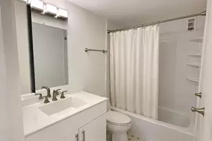50 Lngwood, Brookline, MA 02446 - Photo 5