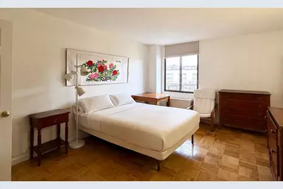 50 Lngwood #519, Brookline, MA 02446 - Photo 3