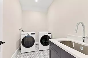 20 Florence St, Natick, MA 01760 - Photo 13