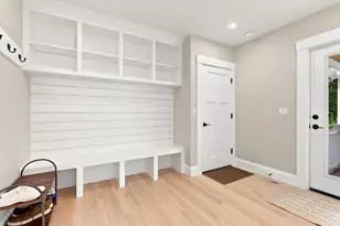 20 Florence St, Natick, MA 01760 - Photo 9