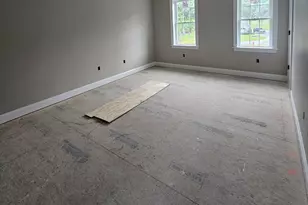 47 N Main St, Freetown, MA 02702 - Photo 19