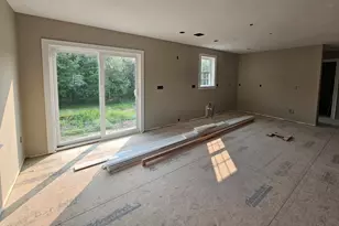 47 N Main St, Freetown, MA 02702 - Photo 11