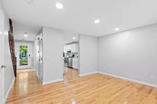 608 Maple Brook Rd, Bellingham, MA 02019 - Photo 9