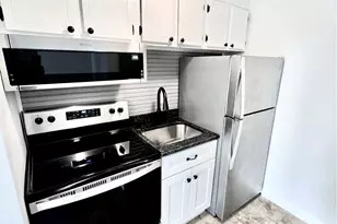 176 Maple Ave, Rutland, MA 01543 - Photo 3