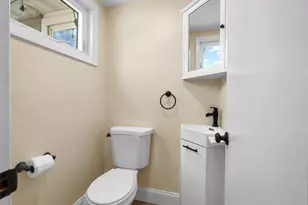 8 Niles Rd, Randolph, MA 02368 - Photo 9