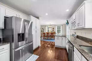 10 Egan Ave, Worcester, MA 01604 - Photo 13