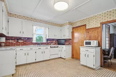 9 Varnum Street, Haverhill, MA 01835 - Photo 9