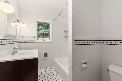 43 Laconia Rd, Worcester, MA 01609 - Photo 17
