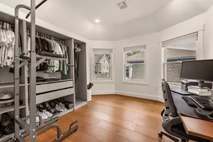 13 Grand View Ave, Somerville, MA 02143 - Photo 15